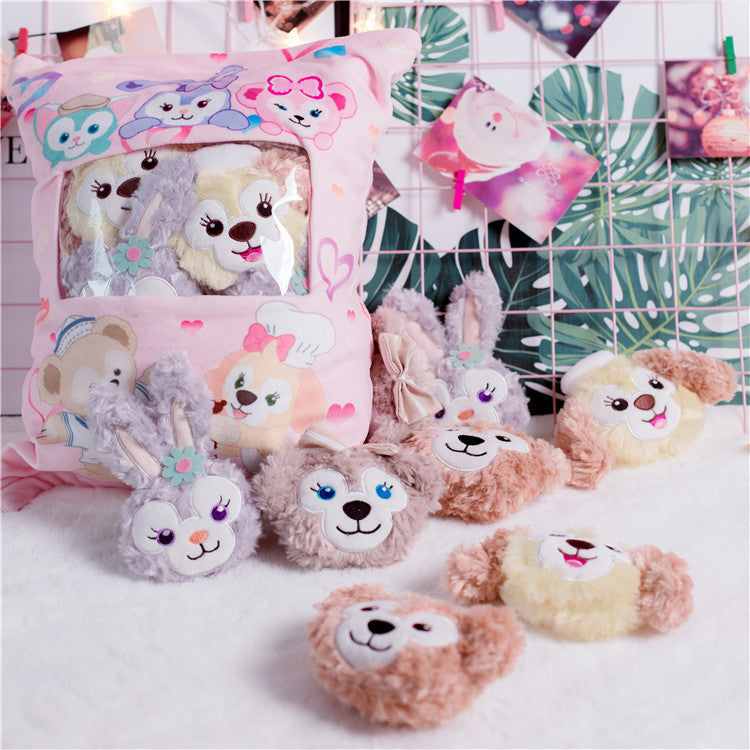 Internet celebrities with the same Tamiflu snacks, pillows, plush toys, dolls, a big bag, office chairs, and large pillows