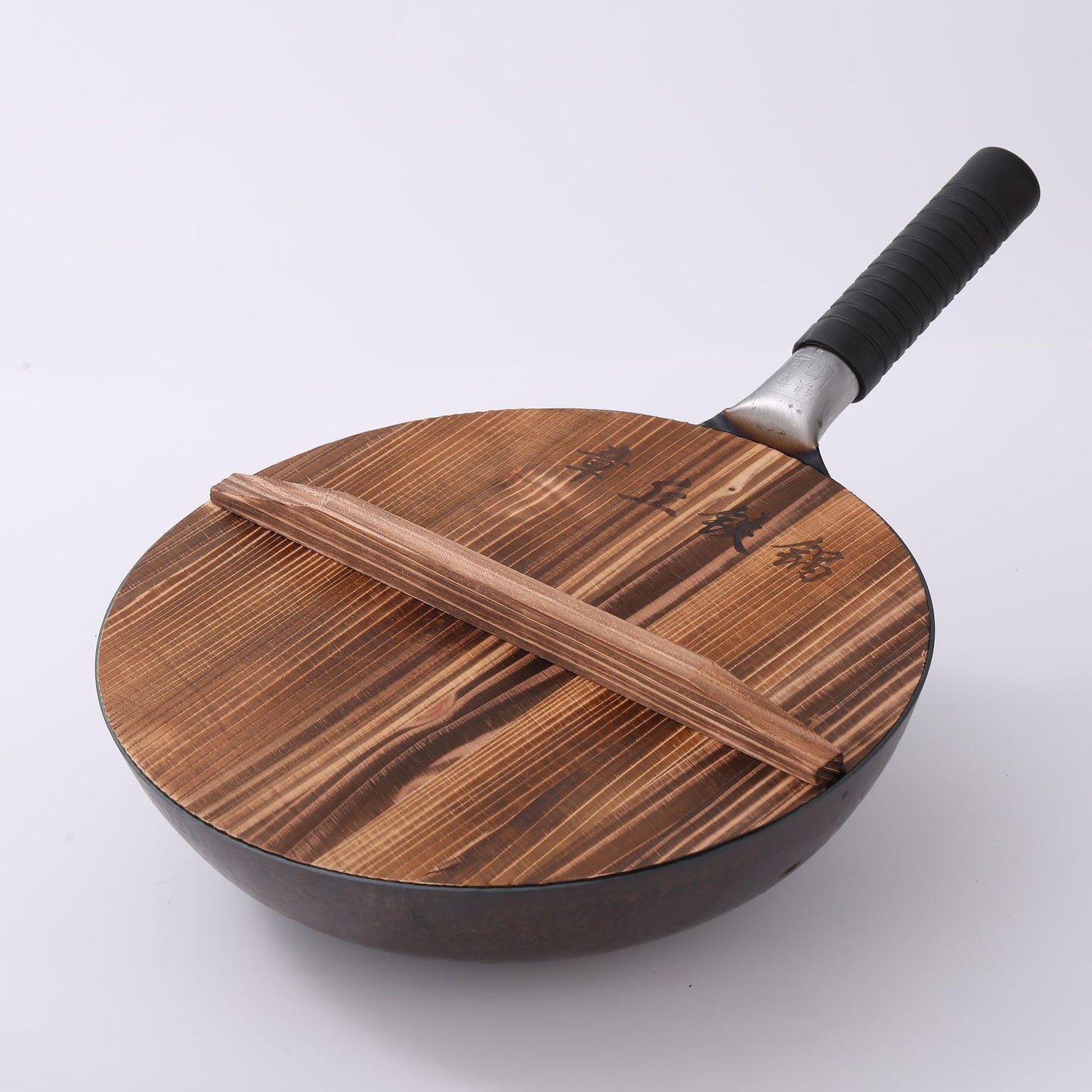 Zhangqiu handmade iron pot gift pots and pans old-fashioned traditional household hand-forged wrought iron wok uncoated non-stick pan