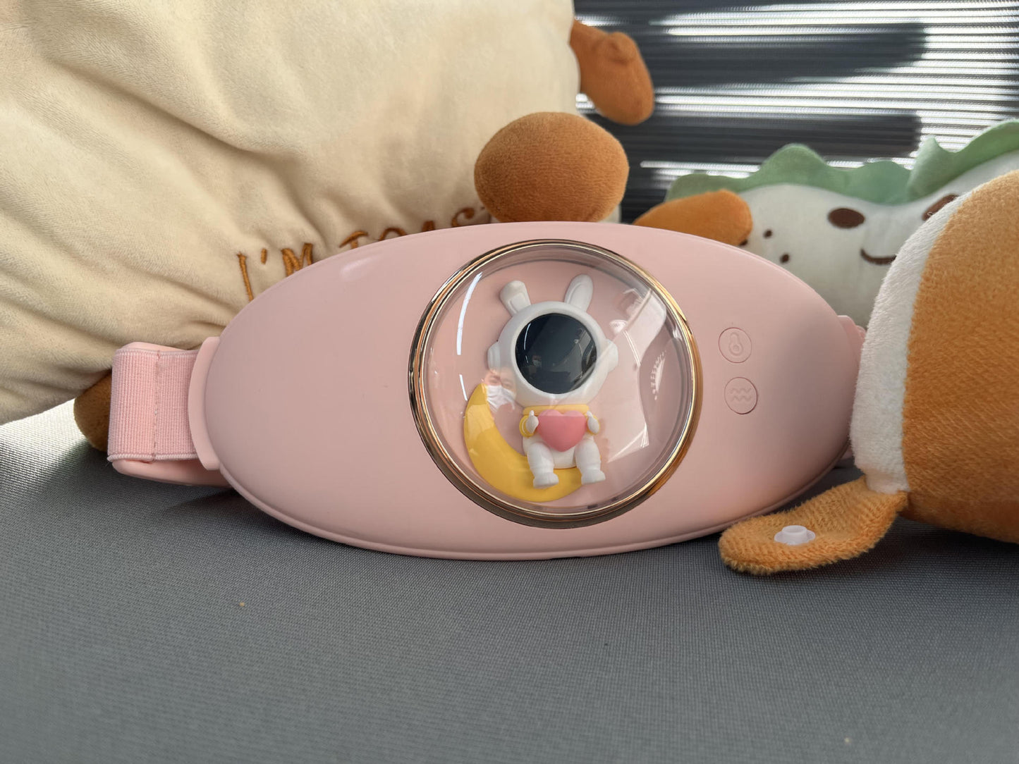 Warm the uterus, attach the belt to charge, the aunt artifact, give the girlfriend a small gift, menstruation, hot compress, warm the palace treasure to keep warm