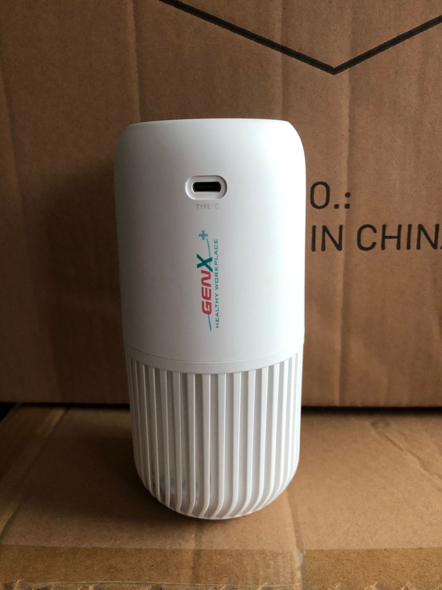 Formaldehyde removal car air purifier household small air purifier indoor formaldehyde anion sterilization