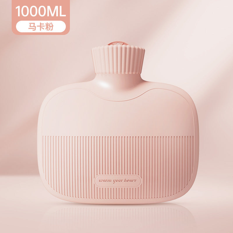 The new water-filled hot water bottle is thickened and explosion-proof for girls, and the hot compress for girls warms their hands and feet, and the artifact imitates rabbit down and warms their hands