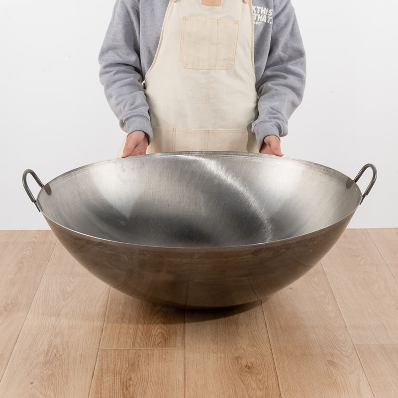 Factory wholesale traditional fine iron amphora wok non-stick pan uncoated thickened steel plate round bottom commercial household pan