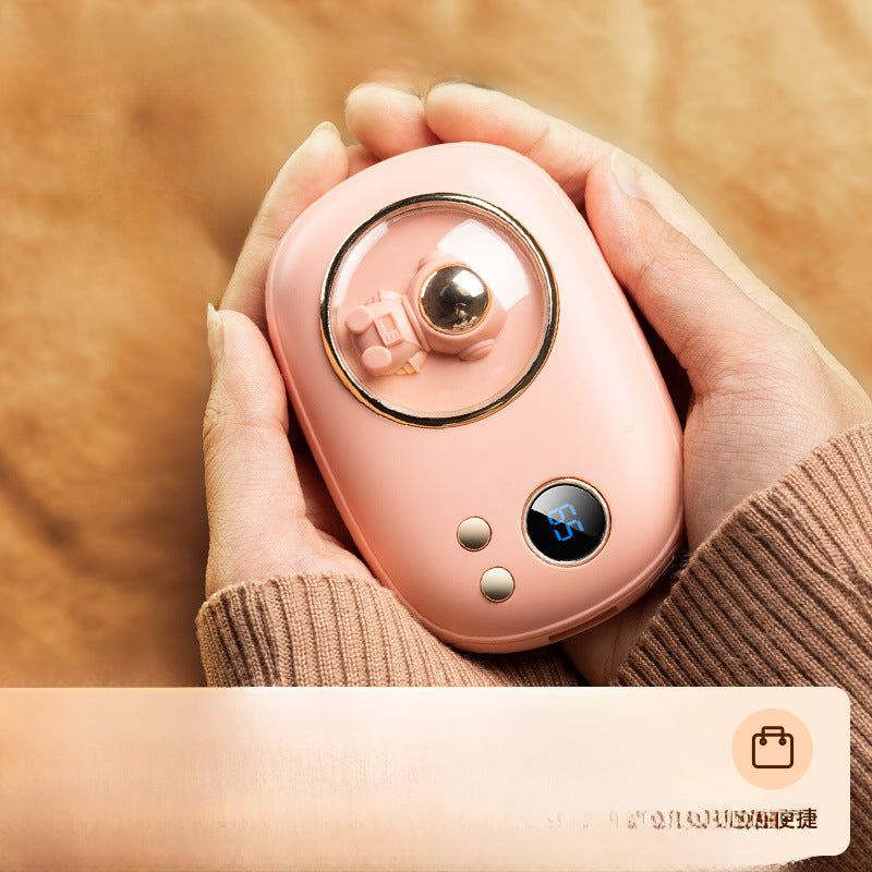 The new cross-border mini space number of people show 10,000 mAh hand warmer 2-in-1 charging